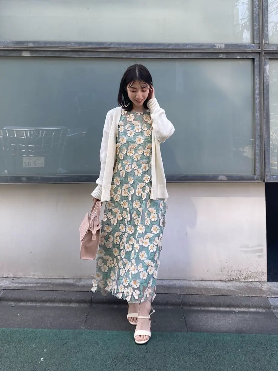 GRACE CONTINENTAL 青木育日 コーディネート画像