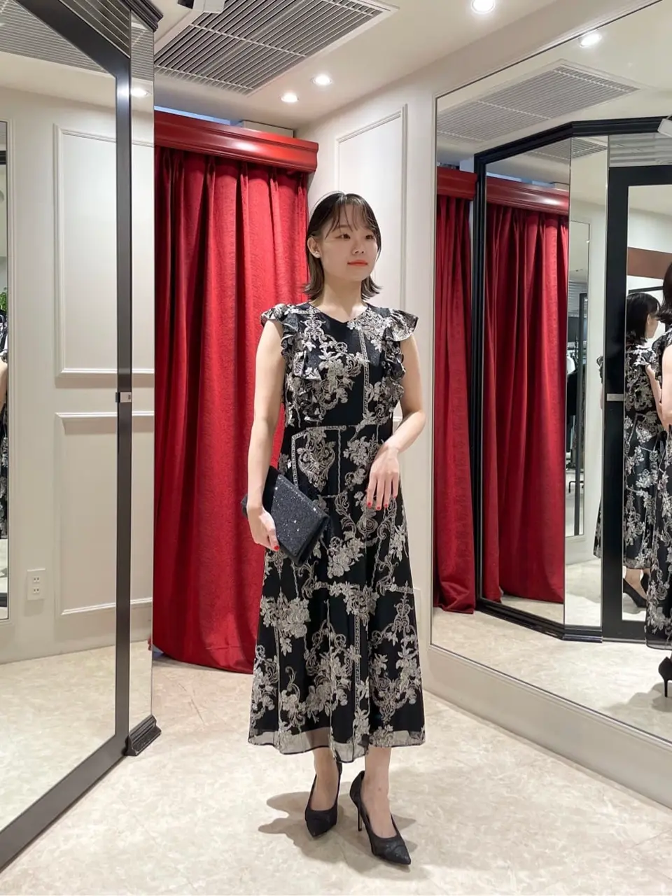 GRACE CONTINENTAL SAYUMI Nagashima コーディネート画像