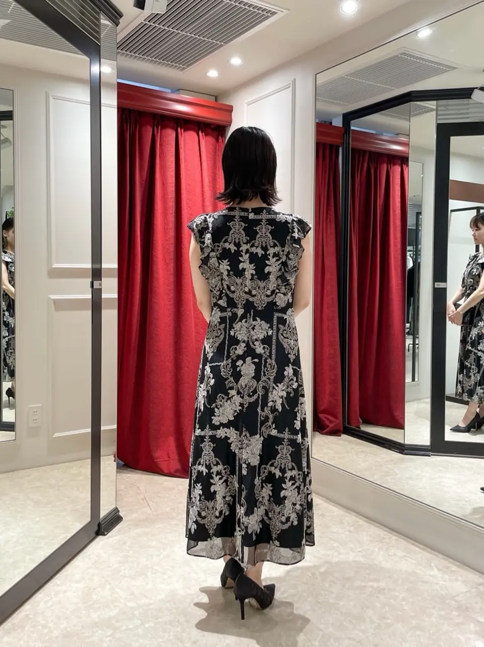 GRACE CONTINENTAL SAYUMI Nagashima コーディネート画像