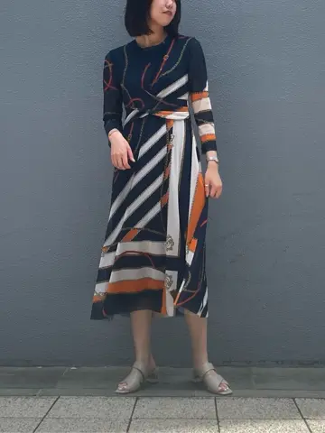 GRACE CONTINENTAL 伊藤　静華 コーディネート画像