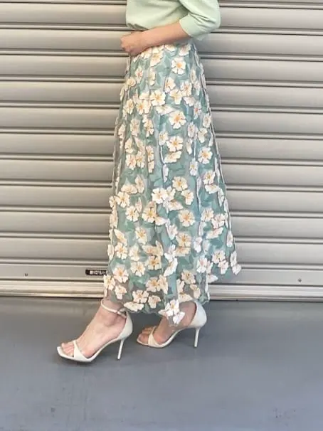 GRACE CONTINENTAL 青木育日 コーディネート画像