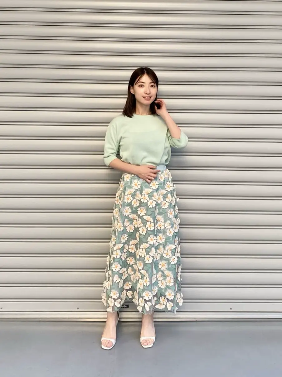 GRACE CONTINENTAL 青木育日 コーディネート画像