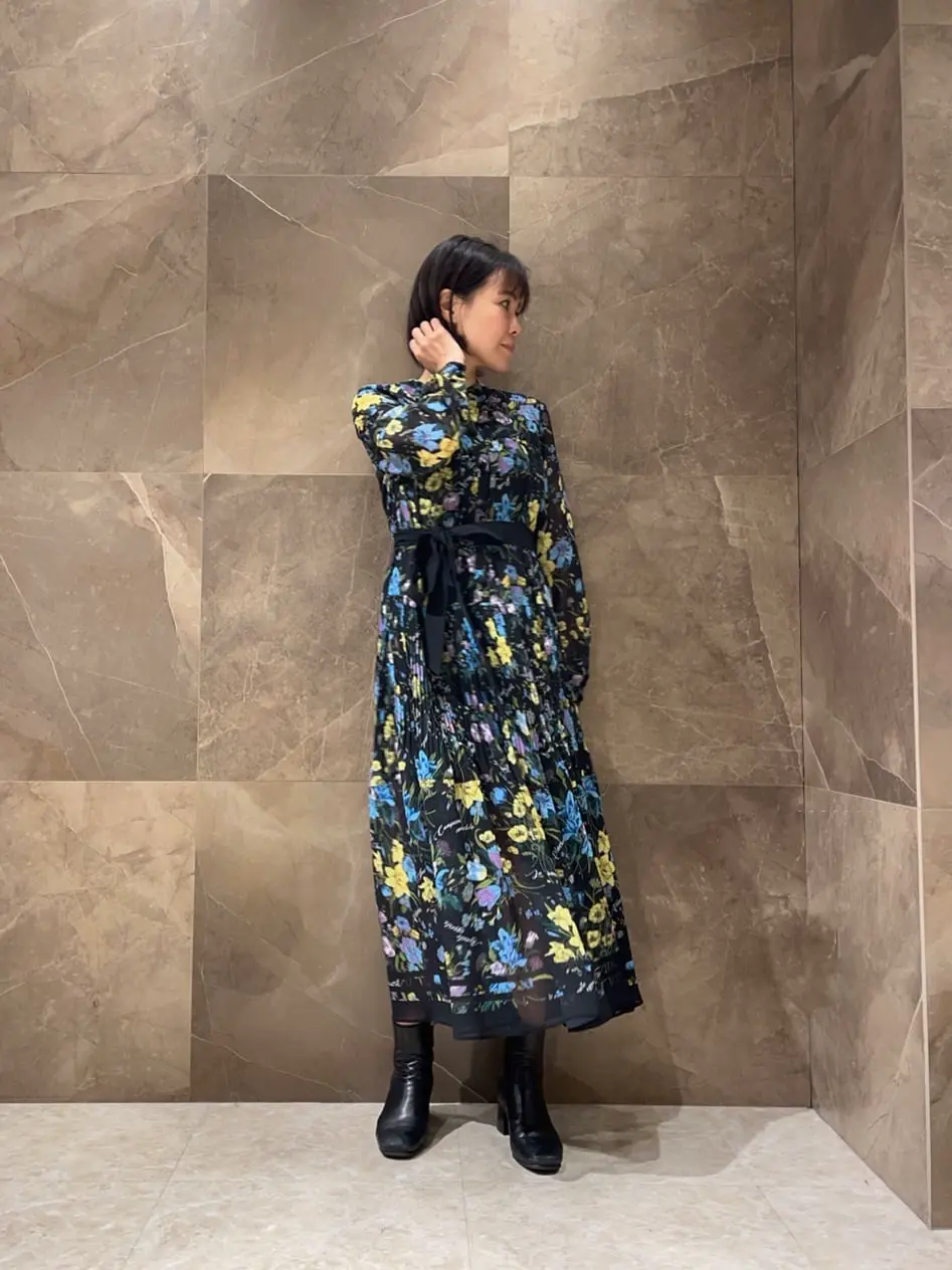 GRACE CONTINENTAL 穐山　香織 コーディネート画像