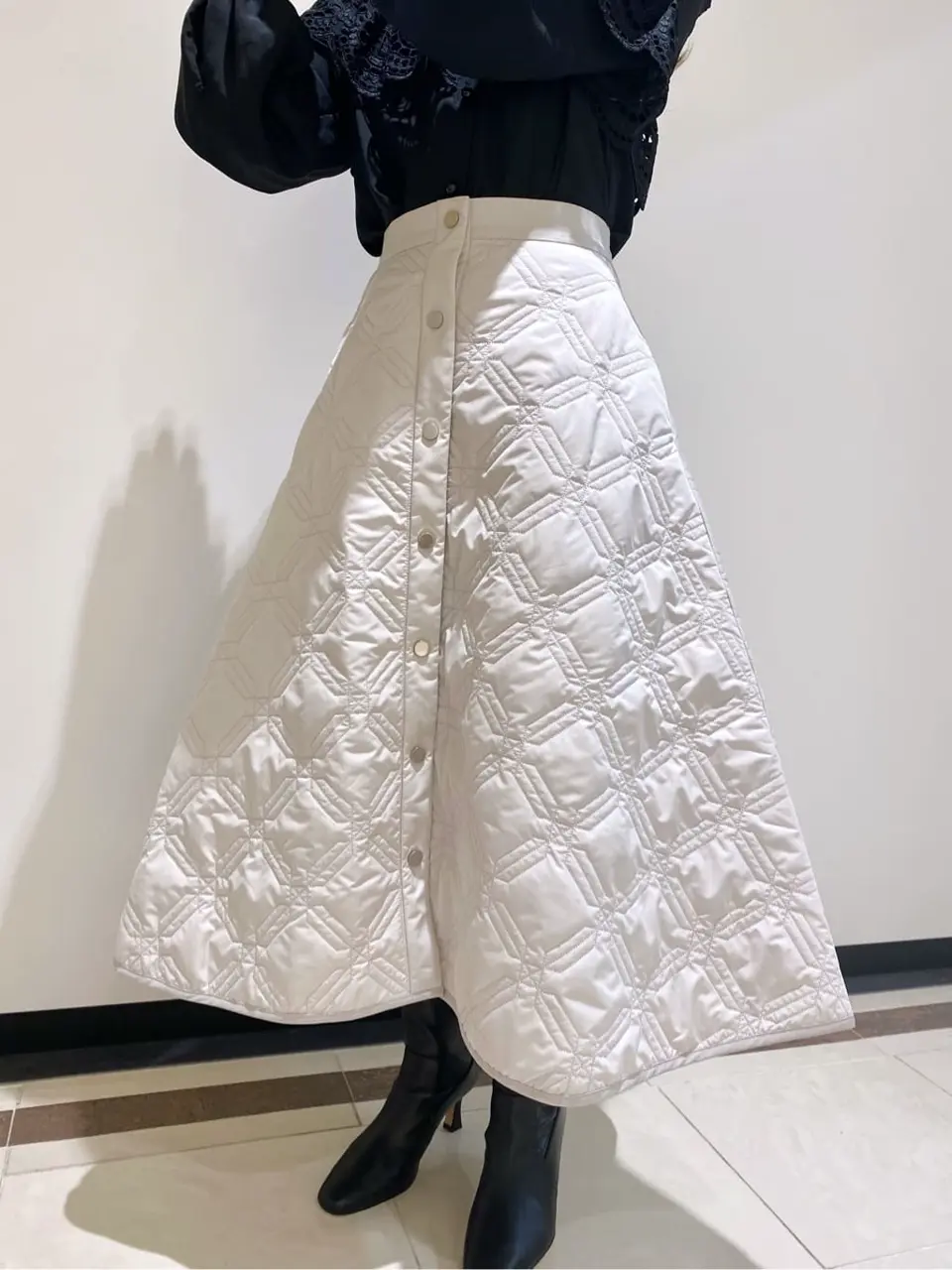 GRACE CONTINENTAL MORITA AI コーディネート画像