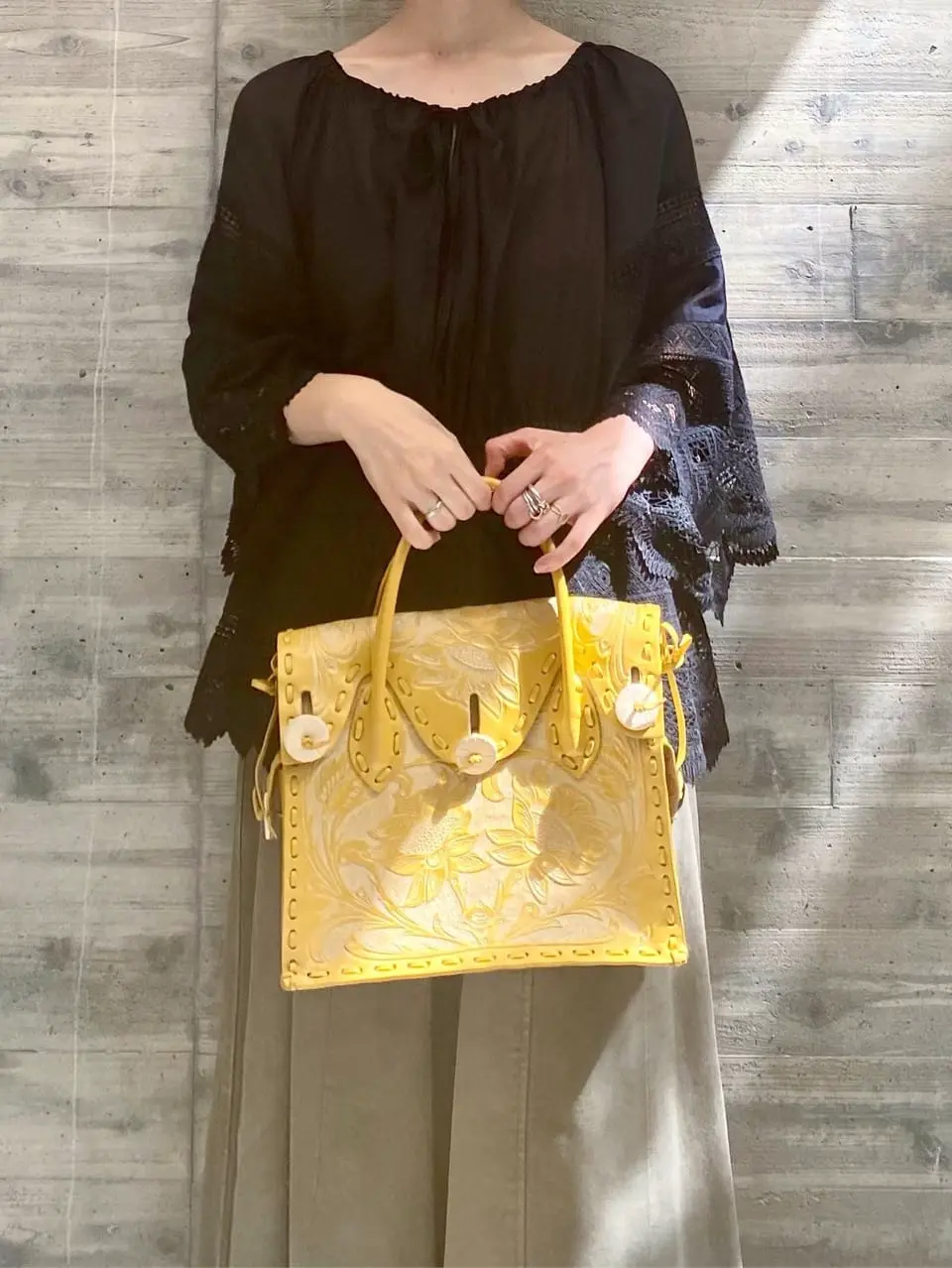 GRACE CONTINENTAL 青木育日 コーディネート画像