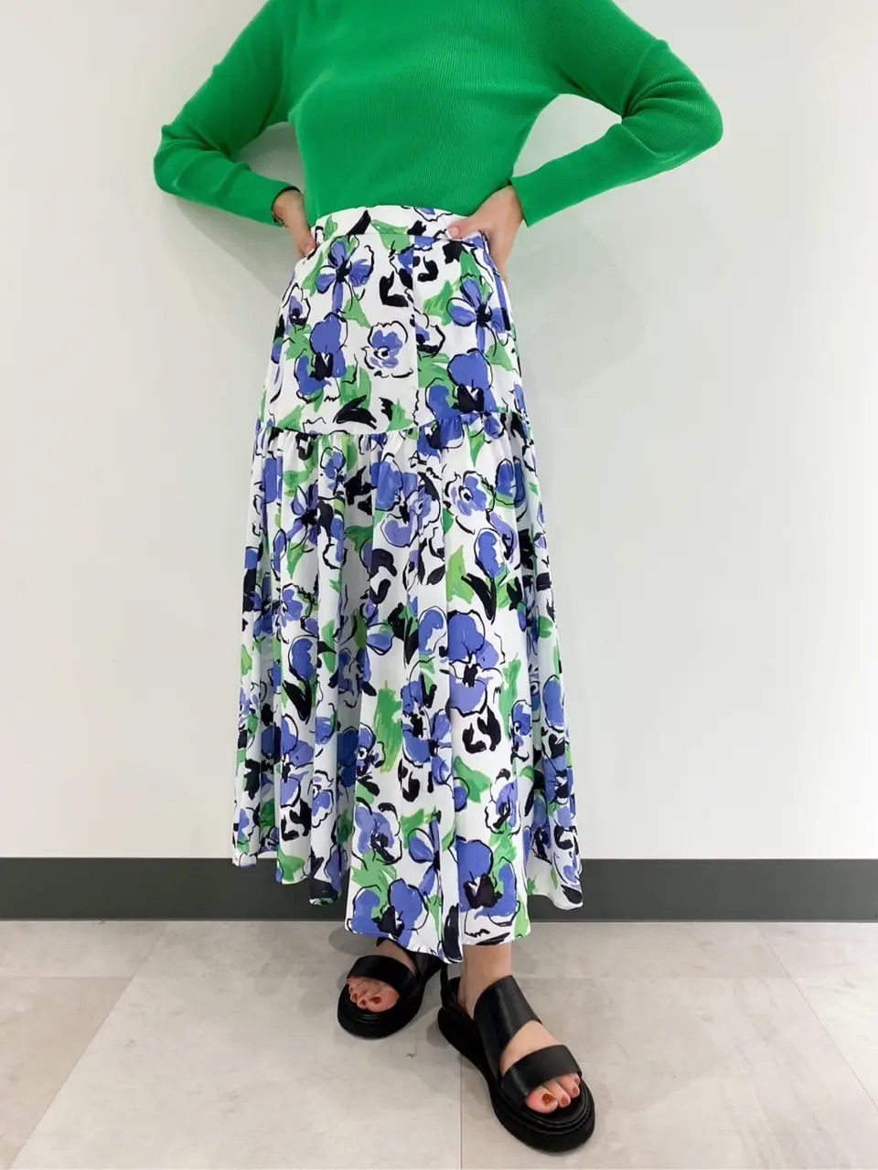 GRACE CONTINENTAL 古川温子 コーディネート画像