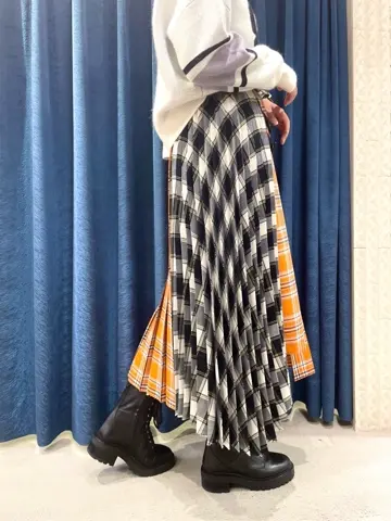 GRACE CONTINENTAL yoshi コーディネート画像