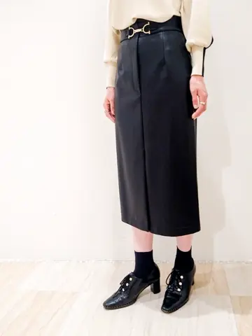 GRACE CONTINENTAL 今野　志保 コーディネート画像