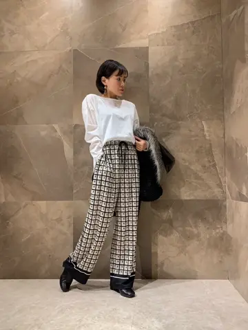 GRACE CONTINENTAL 穐山　香織 コーディネート画像