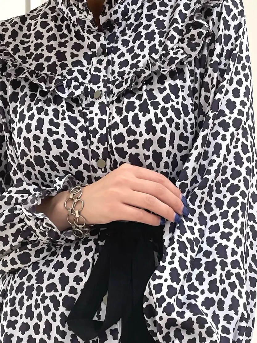 GRACE CONTINENTAL yoshi コーディネート画像