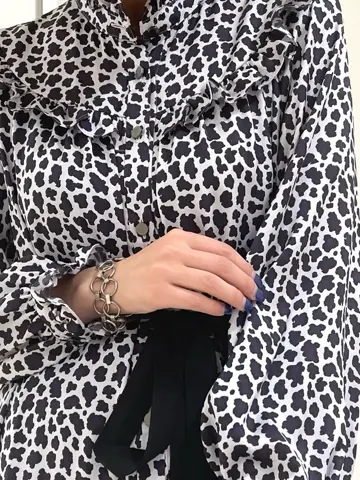 GRACE CONTINENTAL yoshi コーディネート画像