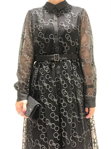 GRACE CONTINENTAL 尾田亜沙美 コーディネート画像