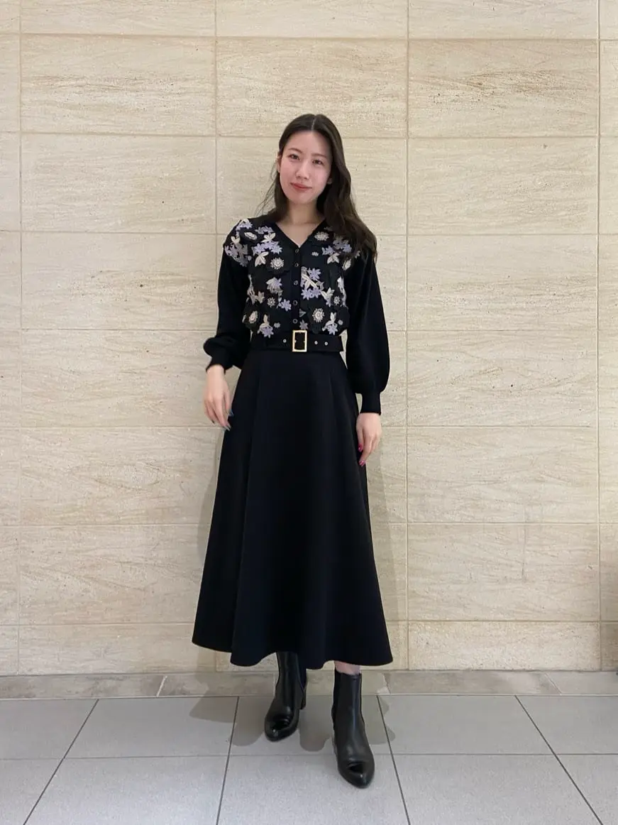 GRACE CONTINENTAL Shiori コーディネート画像