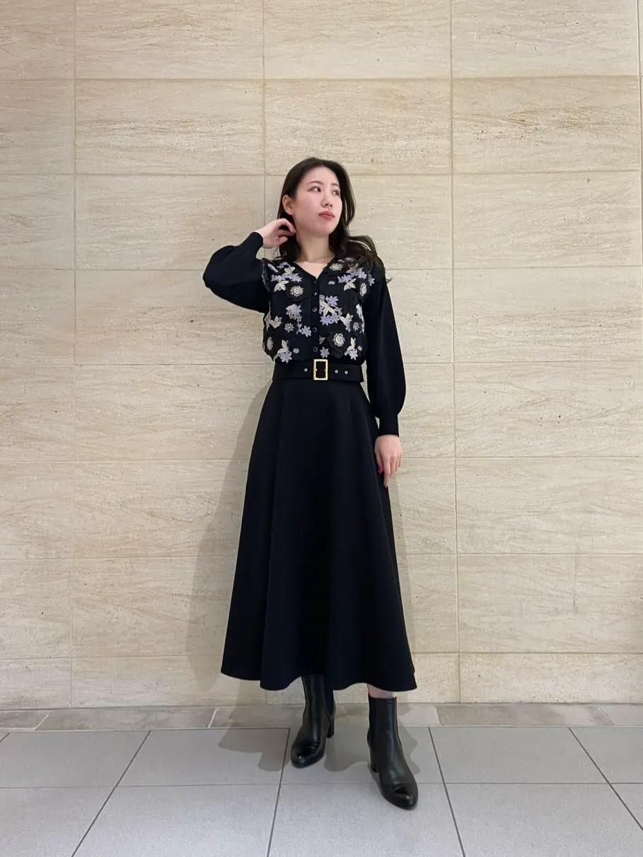 GRACE CONTINENTAL Shiori コーディネート画像