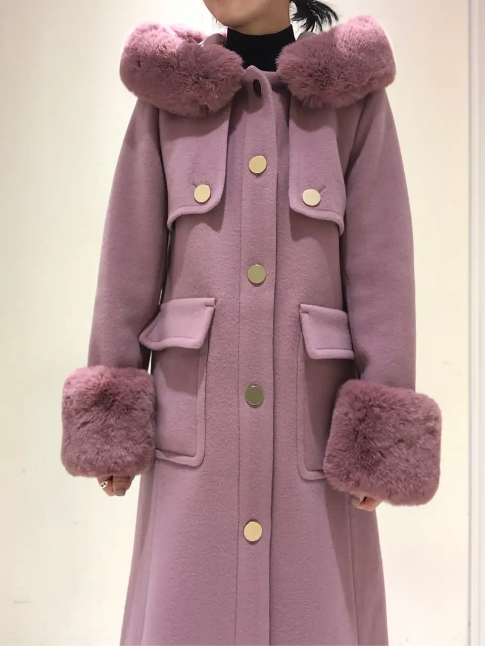 GRACE CONTINENTAL 尾田亜沙美 コーディネート画像