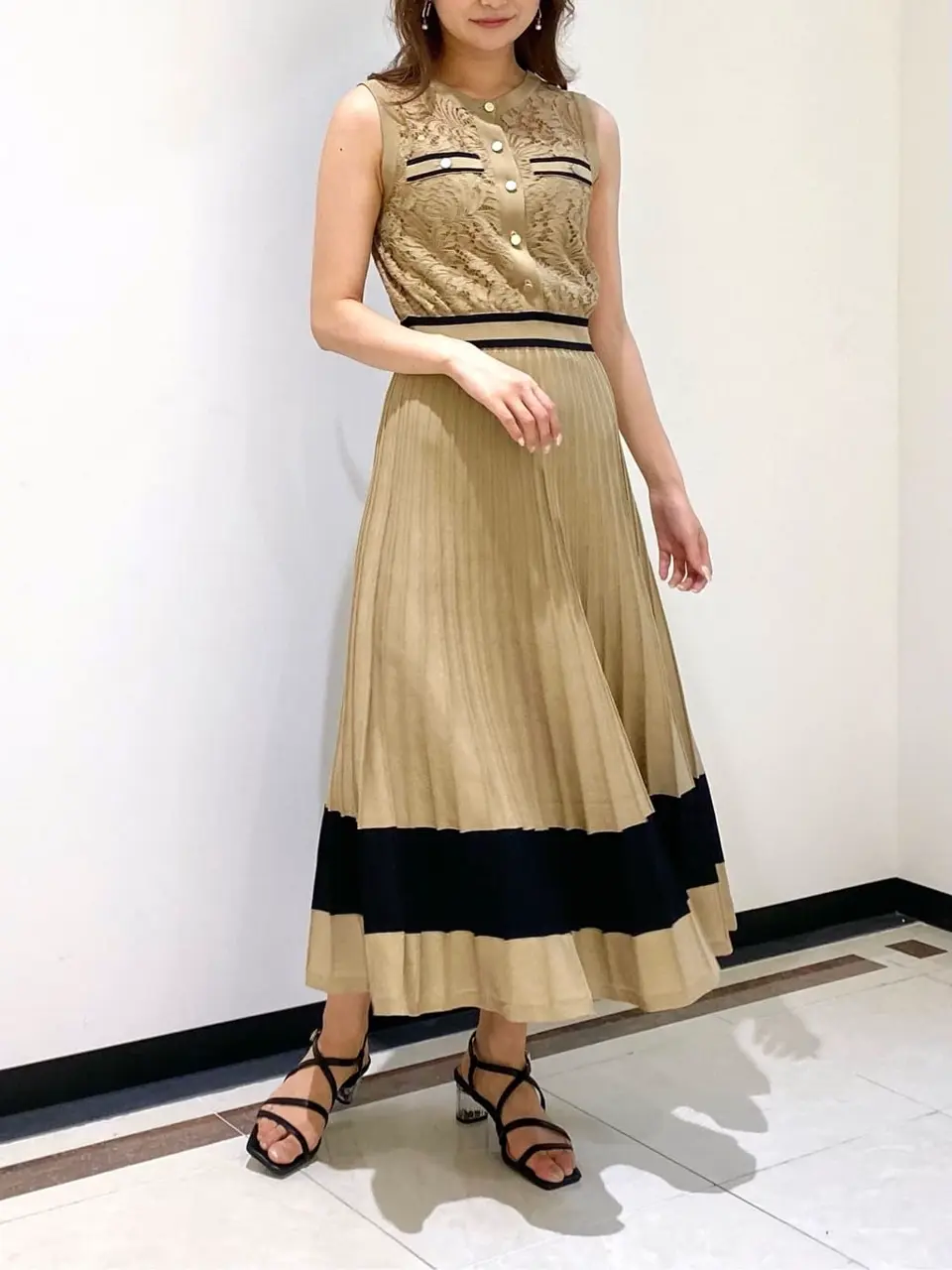 GRACE CONTINENTAL MORITA AI コーディネート画像