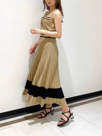 GRACE CONTINENTAL MORITA AI コーディネート画像