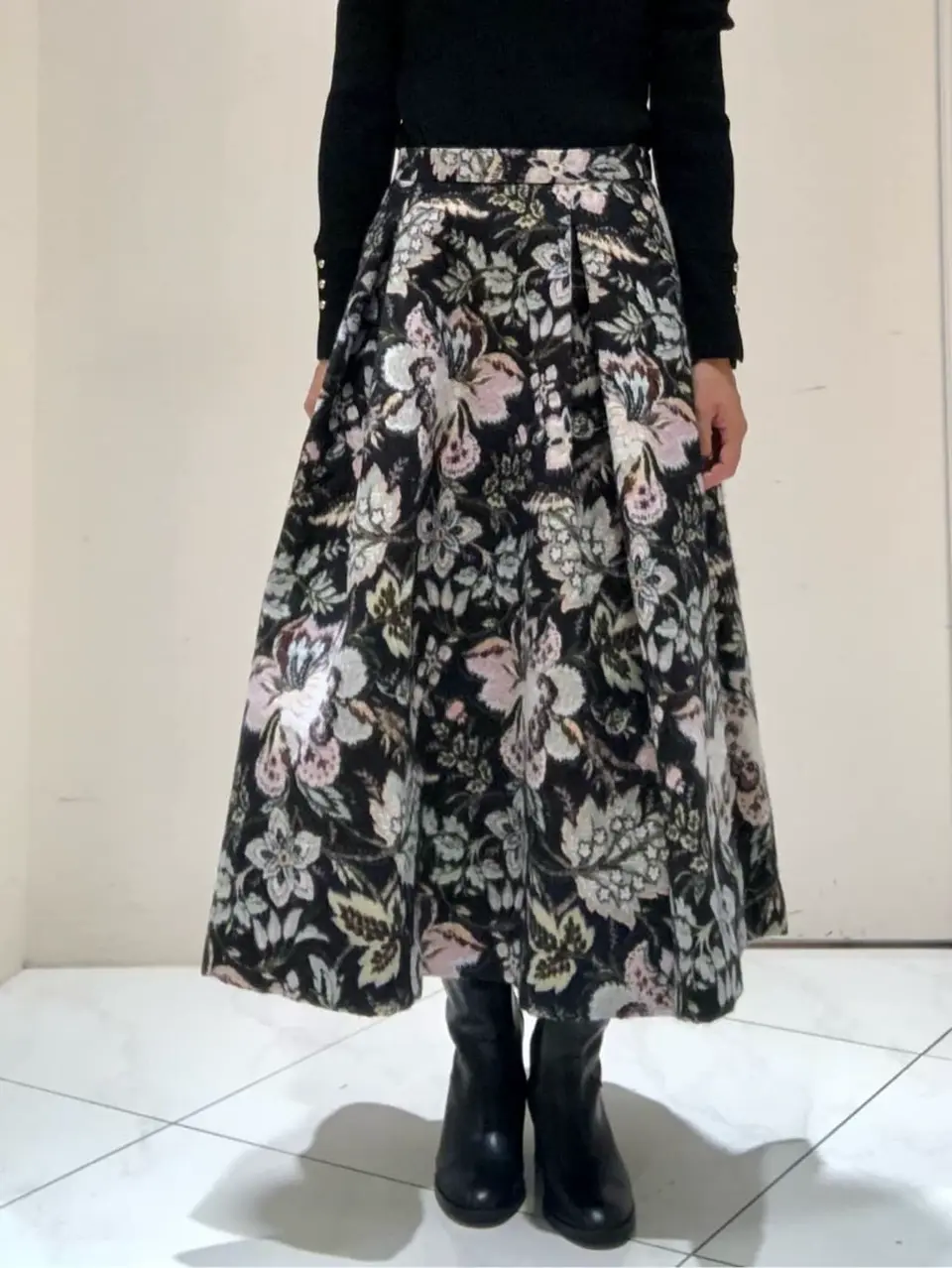 GRACE CONTINENTAL 尾田亜沙美 コーディネート画像