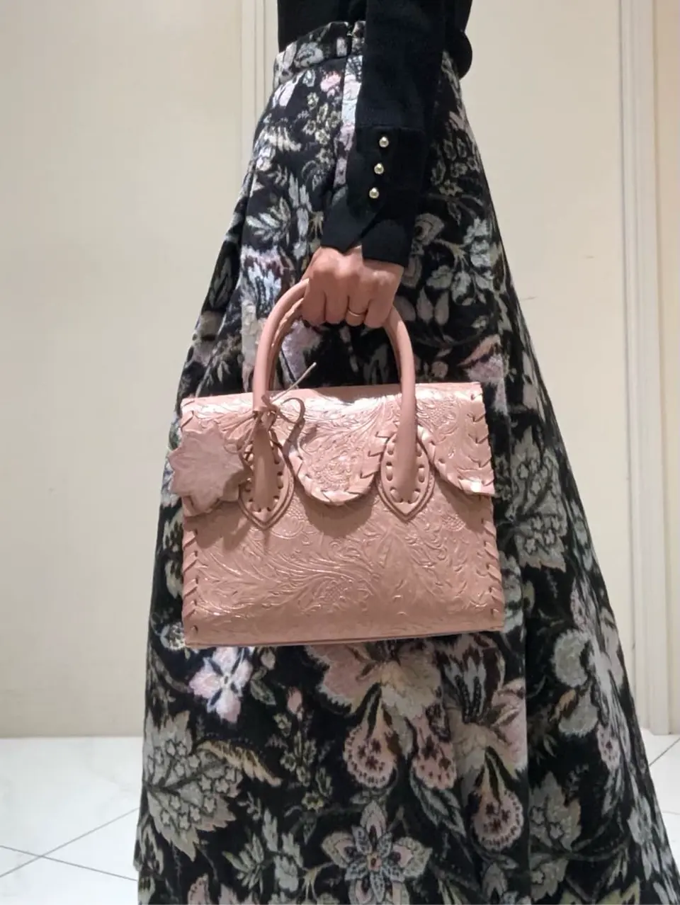 GRACE CONTINENTAL 尾田亜沙美 コーディネート画像