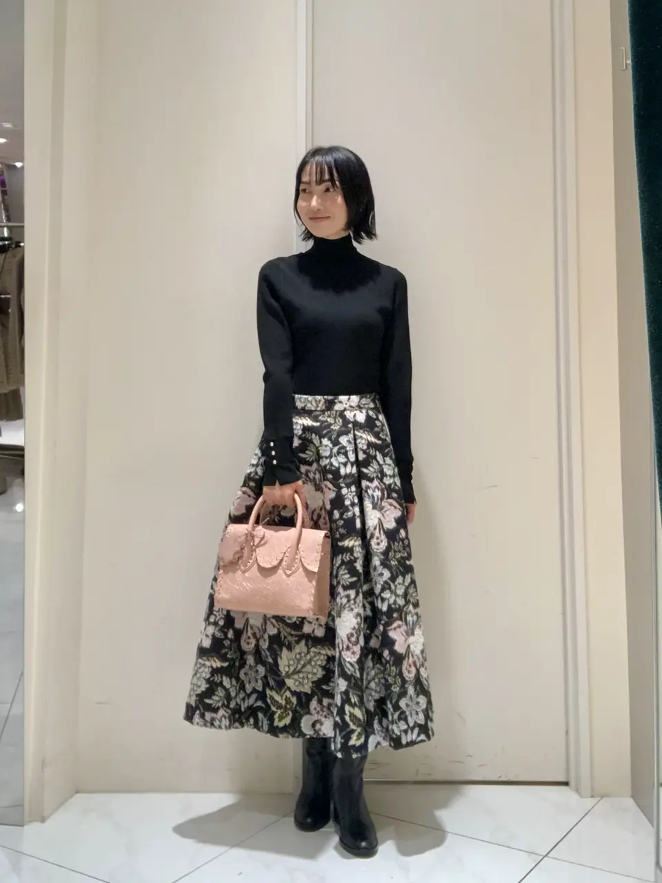 GRACE CONTINENTAL 尾田亜沙美 コーディネート画像