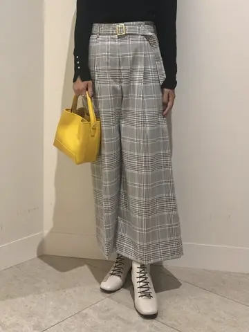 GRACE CONTINENTAL 尾田亜沙美 コーディネート画像