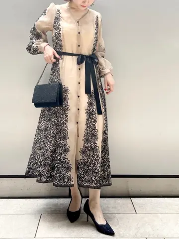 GRACE CONTINENTAL SAYUMI Nagashima コーディネート画像