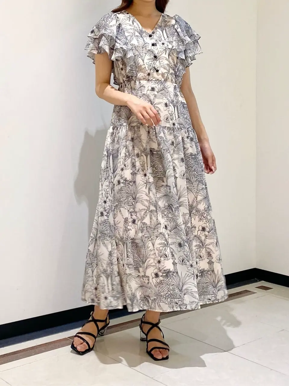 GRACE CONTINENTAL MORITA AI コーディネート画像