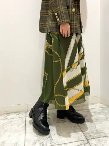 GRACE CONTINENTAL yoshi コーディネート画像