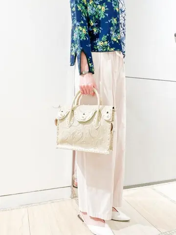 GRACE CONTINENTAL 今野　志保 コーディネート画像