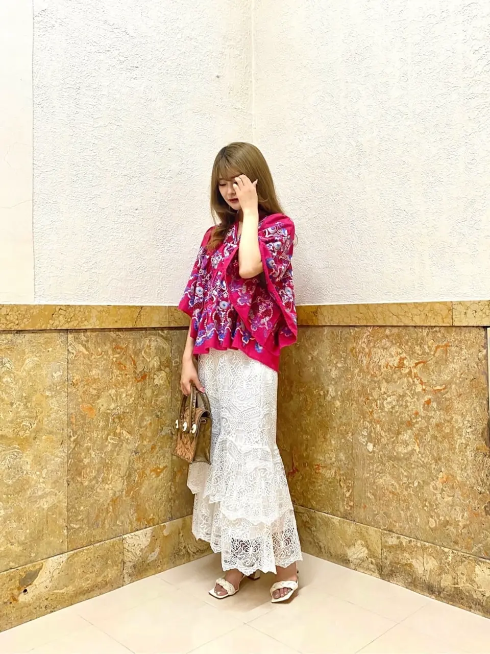 GRACE CONTINENTAL MORITA AI コーディネート画像