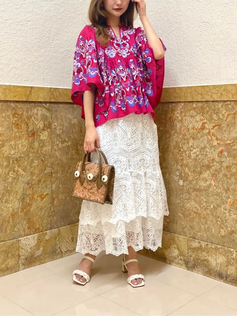 GRACE CONTINENTAL MORITA AI コーディネート画像