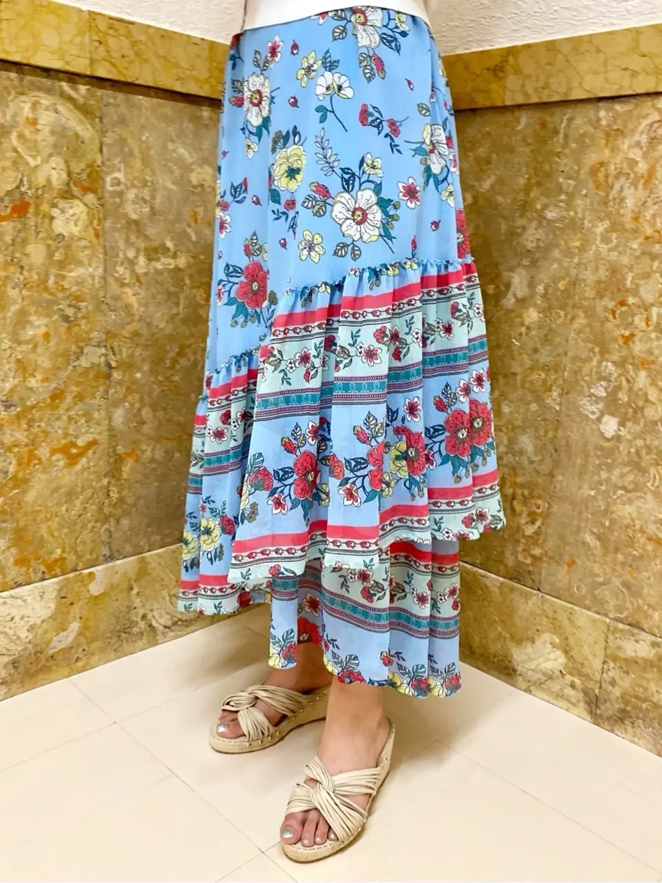 GRACE CONTINENTAL MORITA AI コーディネート画像