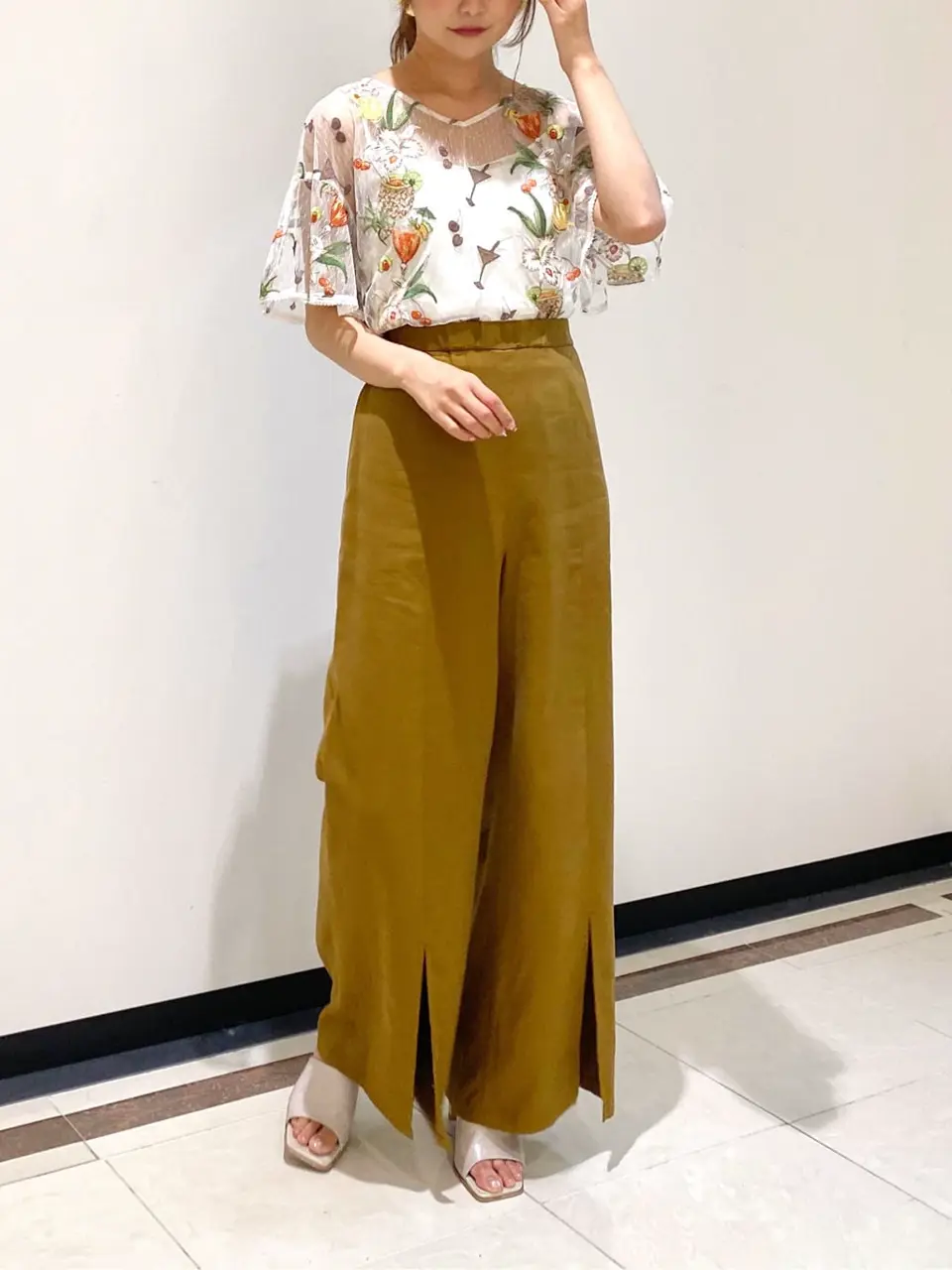 GRACE CONTINENTAL MORITA AI コーディネート画像