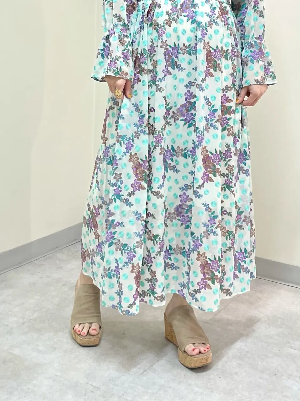 GRACE CONTINENTAL SAYUMI Nagashima コーディネート画像