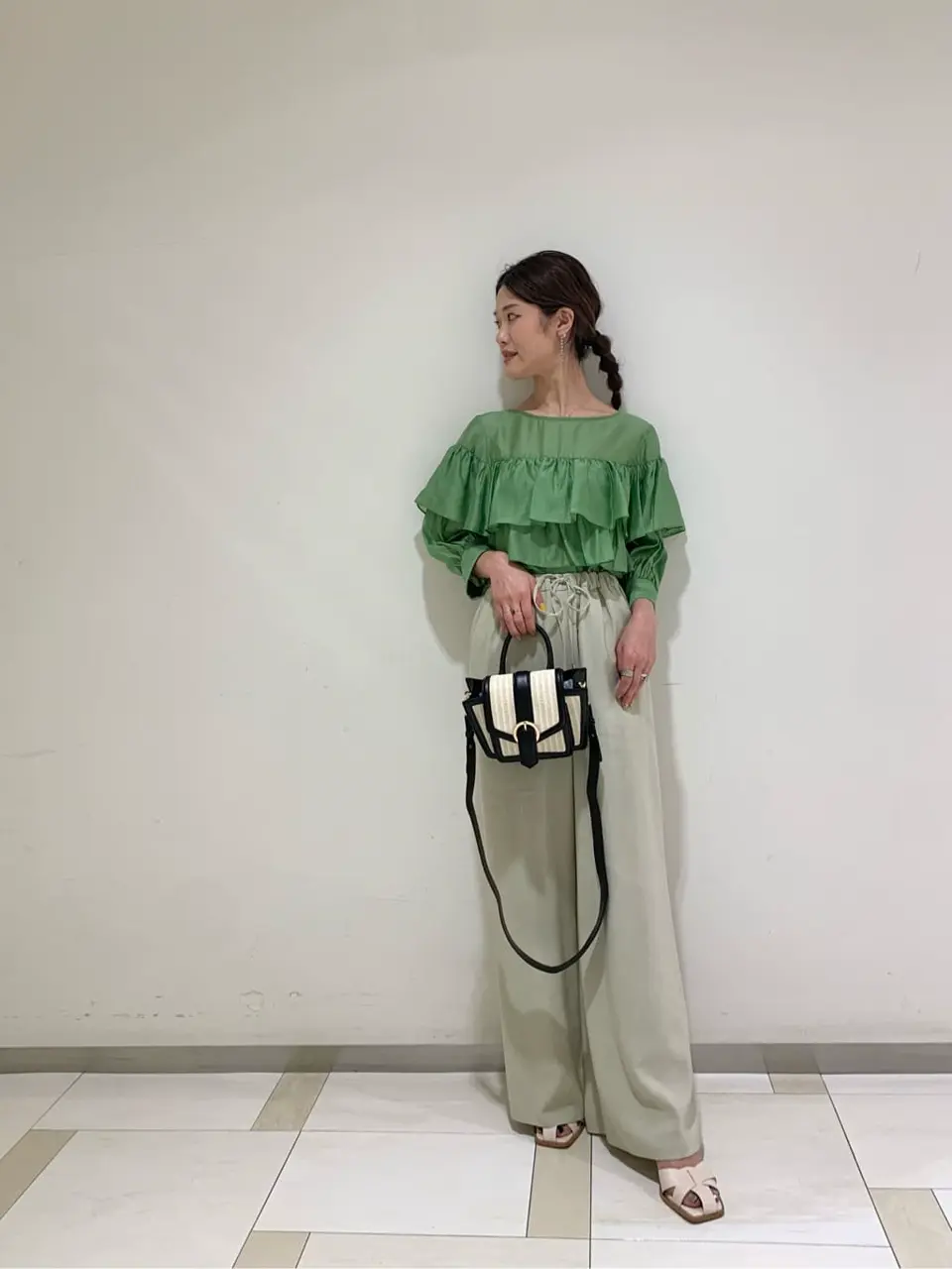 GRACE CONTINENTAL A.Kameyama コーディネート画像