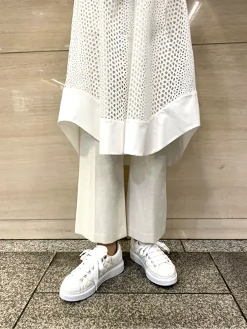 GRACE CONTINENTAL yoshi コーディネート画像