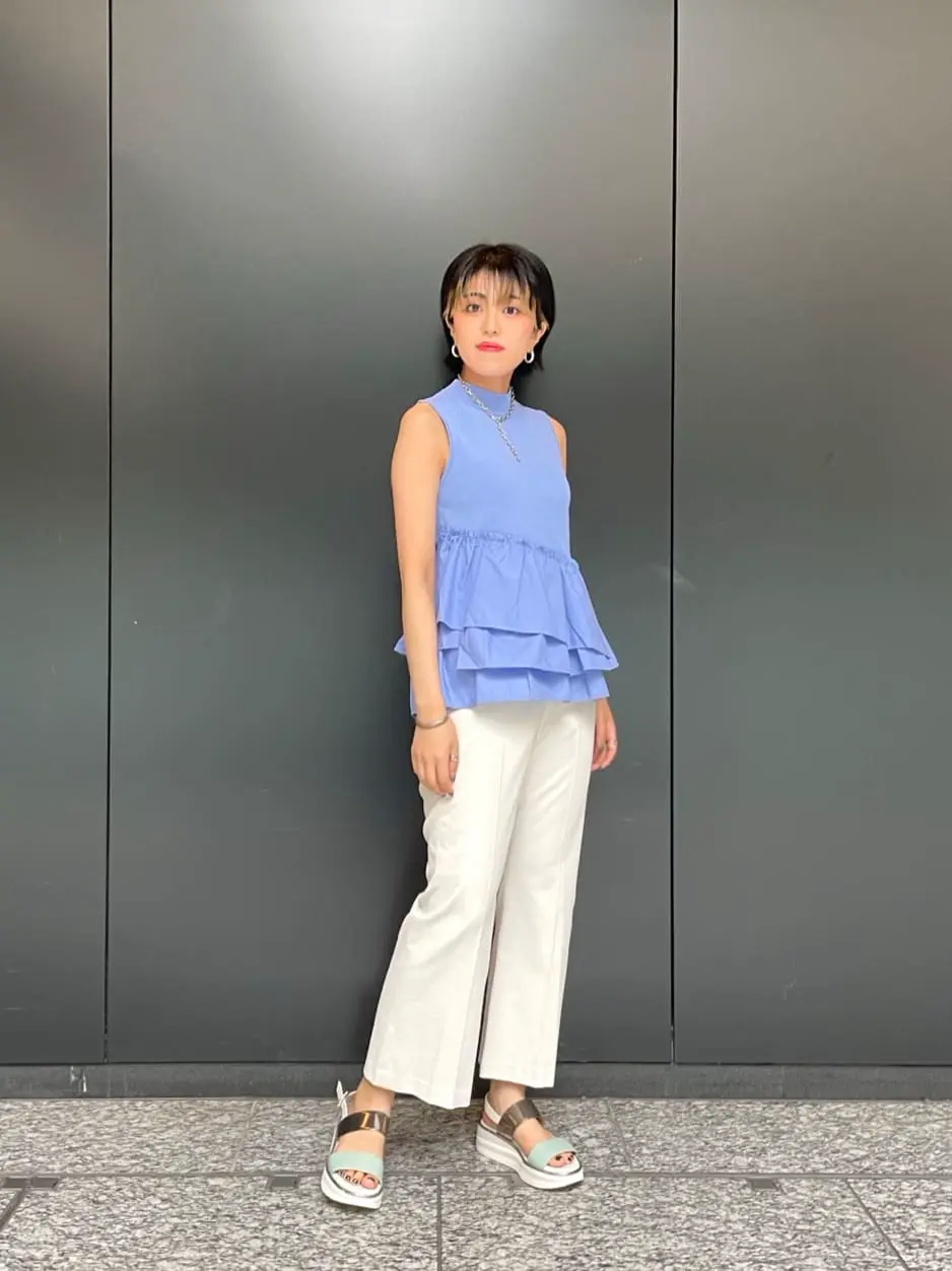 GRACE CONTINENTAL yoshi コーディネート画像