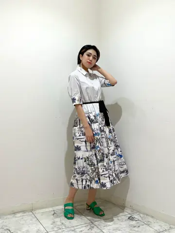 GRACE CONTINENTAL yoshi コーディネート画像