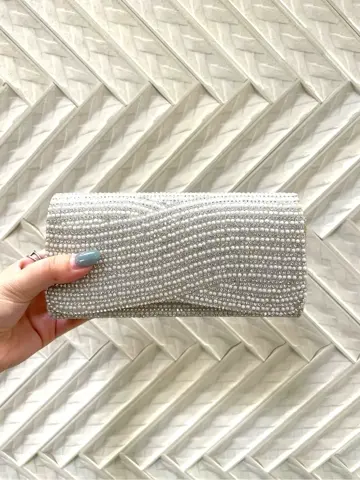 GRACE CONTINENTAL yoshi コーディネート画像