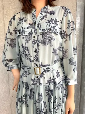 GRACE CONTINENTAL 佐藤　優里香 コーディネート画像