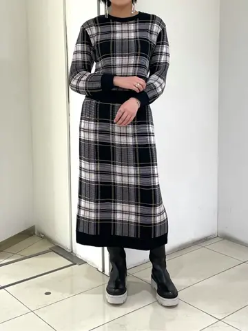 GRACE CONTINENTAL yoshi コーディネート画像