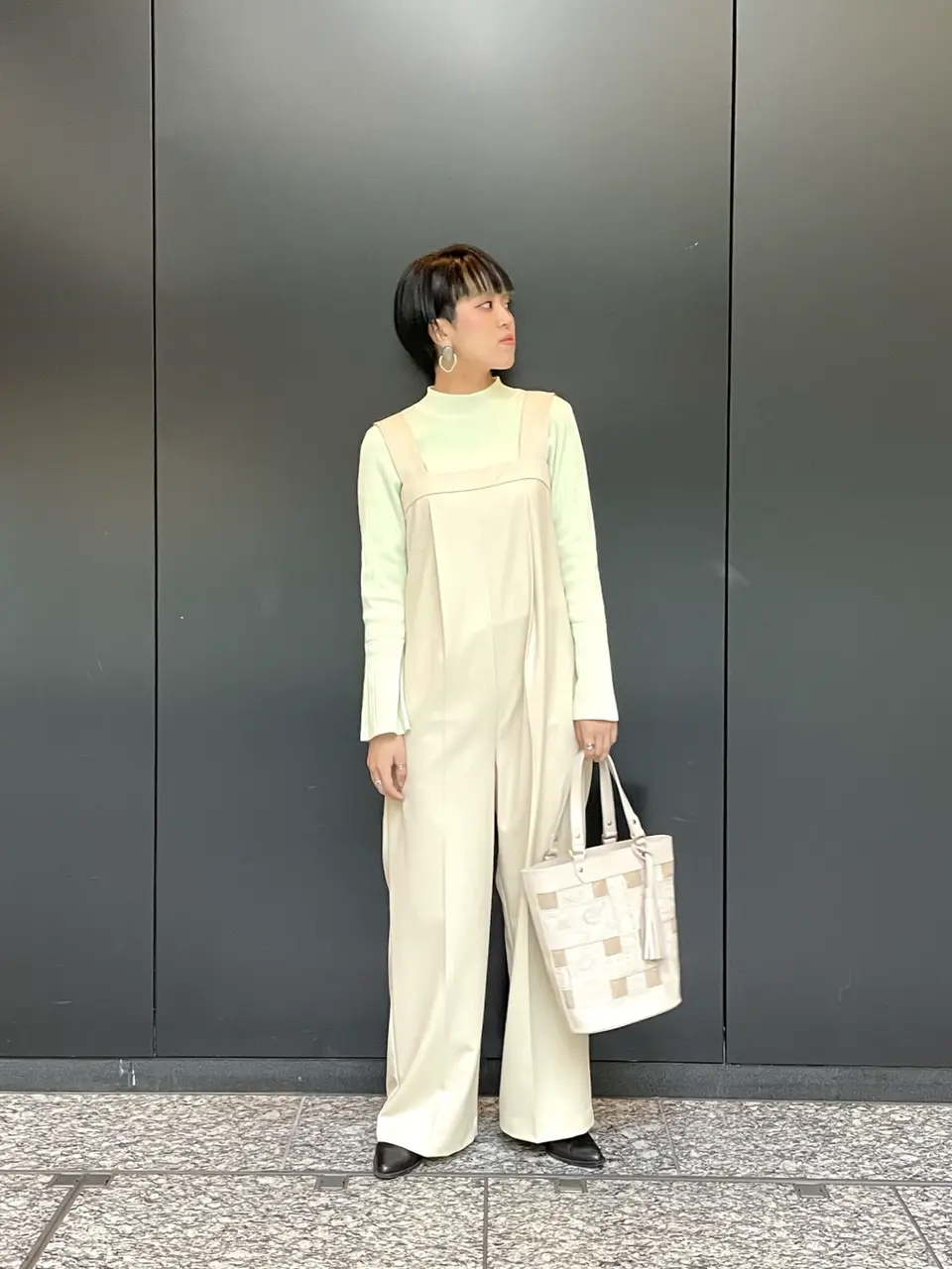 GRACE CONTINENTAL yoshi コーディネート画像