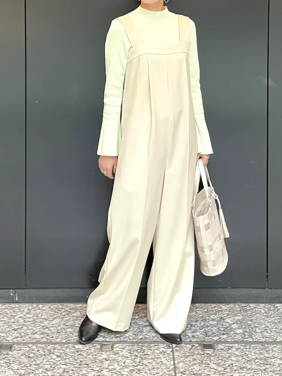 GRACE CONTINENTAL yoshi コーディネート画像