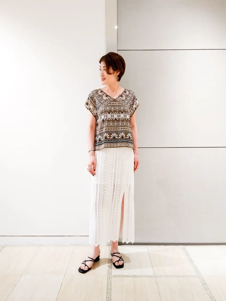 GRACE CONTINENTAL 今野　志保 コーディネート画像