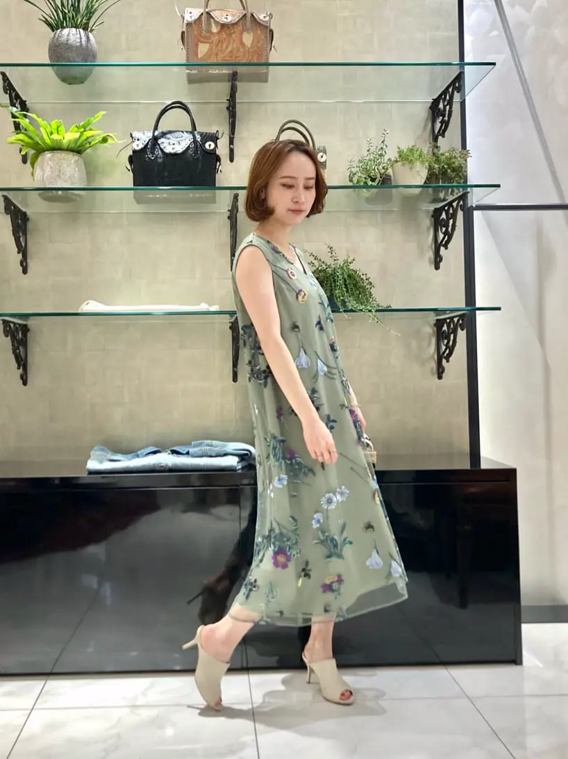 GRACE CONTINENTAL okunaka_desu コーディネート画像