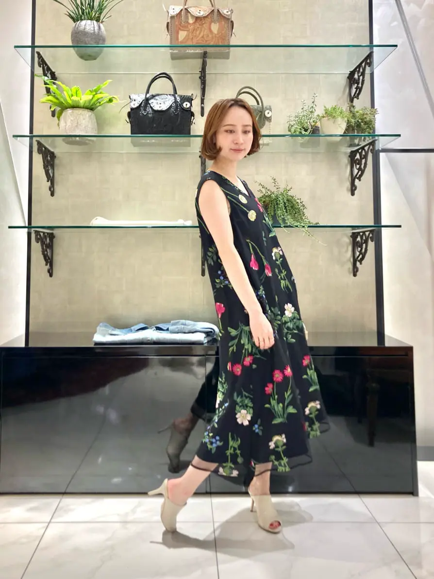 GRACE CONTINENTAL okunaka_desu コーディネート画像