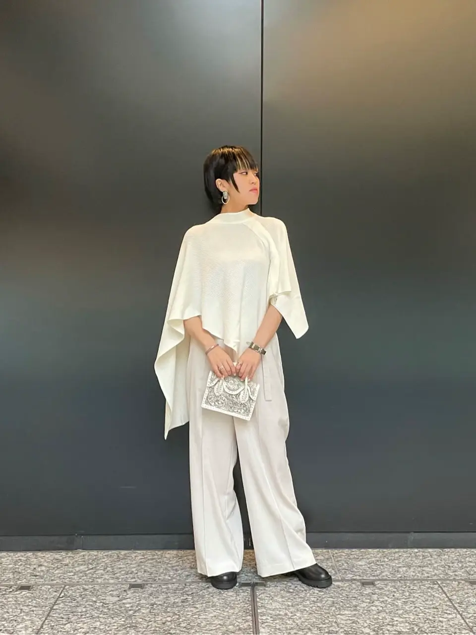 GRACE CONTINENTAL yoshi コーディネート画像