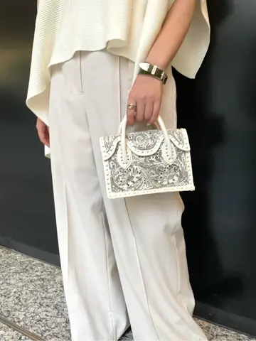 GRACE CONTINENTAL yoshi コーディネート画像