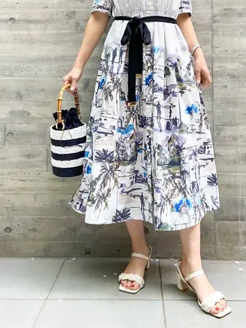 GRACE CONTINENTAL 古川温子 コーディネート画像