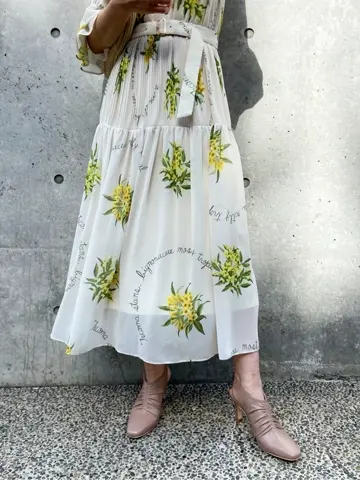 GRACE CONTINENTAL 古川温子 コーディネート画像